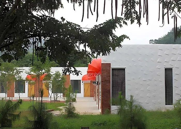 โรงแรม Monoko Porploen Suanphung 3*