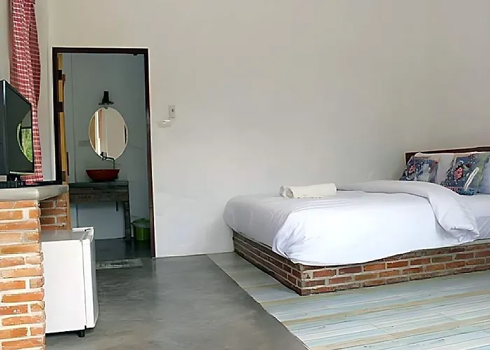 โรงแรม Monoko Porploen Suanphung 3*